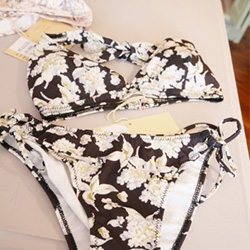 オリジナルの小花柄【deicy】スイムウェア