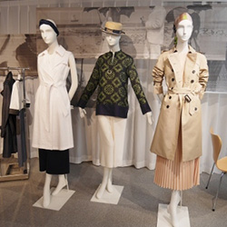 トレンチコート【アクアスキュータム】ベルサイユのばらコラボキャンペーン