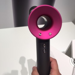 「羽根のない」!?  “Dyson Supersonic ヘアドライヤー”新発売