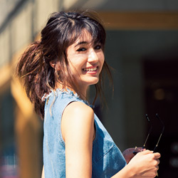 ゆるまとめ髪は“なんちゃって”サーフ帰りが合言葉