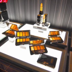 1つのパレットに3種の質感【GUERLAIN/ゲラン】自然なしっとりツヤまぶたをつくるアイシャドウ