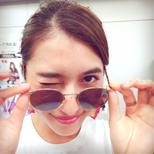 【有末麻祐子】私服スナップ