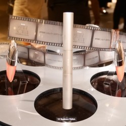 じわっと発色で色っぽく【RMK】秋冬コスメを詳しく紹介！