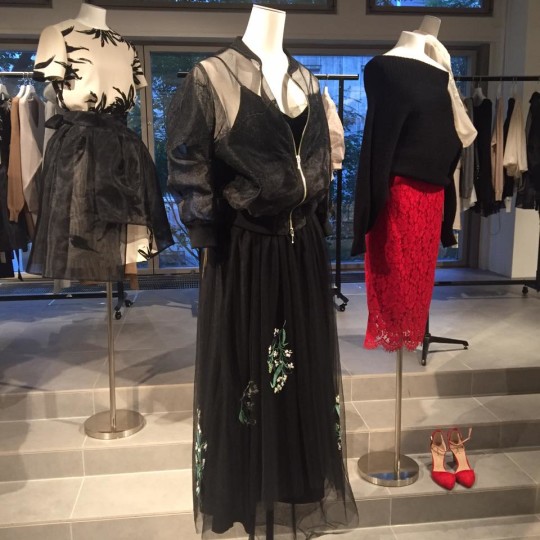 女性らしい強さの光る【FRAY I.D】に要注目！