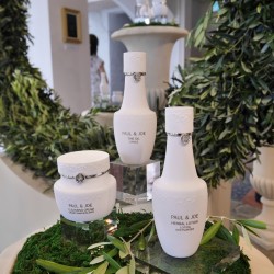 オイルから始まるシンプルスキンケア【ポール&ジョー】