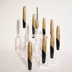 ヘレナ初、素まつ毛のケアができるマスカラ