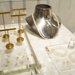 天然石とシルバーのクールな輝き【アガット】新作ジュエリー