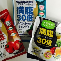 空腹感を紛らわせてくれる❤ダイエットキャンディとスムージー