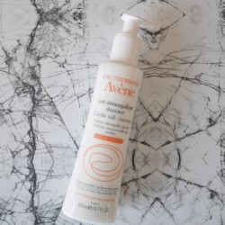 １日頑張った肌をリフレッシュ！肌の土台をつくる温泉水クレンジング【アベンヌ】