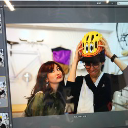 【オードリー亜谷香】今月のロケ地は…彼と行きたい自転車屋さん♡