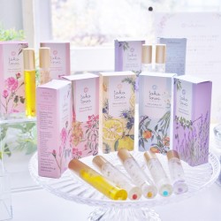 頭や肩、首筋にもつけられるオーガニック香水【tokotowa】ロールオンで手軽！