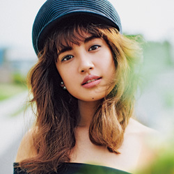 藤井夏恋の可愛いを大人に変えるヘアアレンジ、教えます。