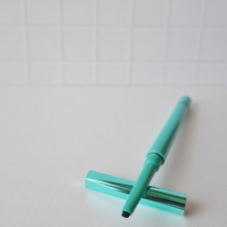 本当に求めいていた“自然な仕上がり”のアイライナー登場