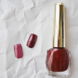 まるで宝石みたい！ジューシーな魅惑的ネイルカラー【エレガンス】