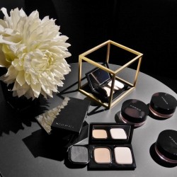 下地もテクニックもいらない〔オトナのツヤ肌〕がつくれる【スック】