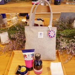 天然精油を使った贅沢な香りのコフレ4種【ニールズヤード レメディーズ】