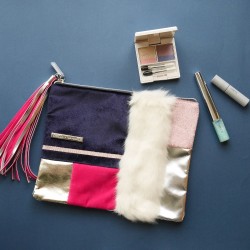 【CHICCA】のクリスマスコフレをLOVELESSがデザイン！