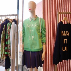 リュクスな中にリラックスした明るいムード【Max&Co.】2018SS