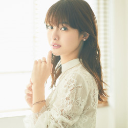 藤野有理が着る時短に効くアクセセット①【レディ派編】