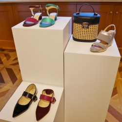 春カラートレンドパンプスとサンダル はこれ！【オデット エ オディール】