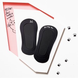 JJ6月号の付録は“脱げない猫ソックス”！