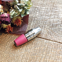 憧れブランドの話題のLIP STICK、インスタで話題なのは「恋に効く運命の1本」！