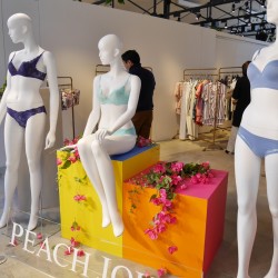 夏の【ピーチジョン】イタリアのリゾート地をイメージした色鮮やかな新作