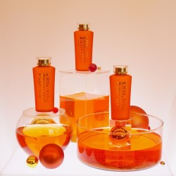 ドクターコスメだから叶う、高浸透のビタミンC＆3種のコラーゲン入り万能化粧水。【ドクターシーラボ】