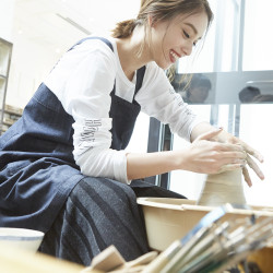 滝沢カレン、at Kiln AOYAMAで陶芸初挑戦♡