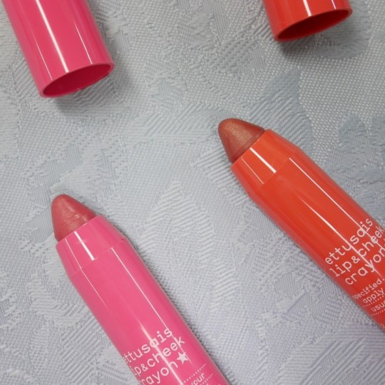 涙袋にも使えるマルチユース【エテュセ】クレヨンリップ&チーク