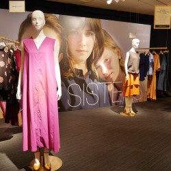 ロペ誕生50周年記念 スタイリスト辻直子氏スペシャルコレクション発売中