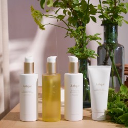 負担をかけずに至福のクレンジング【ジュリーク】4タイプの洗顔料発売