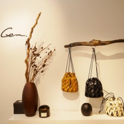 すべてショルダー付き。いざという時手ぶらになれる便利なバッグ【Gem.】