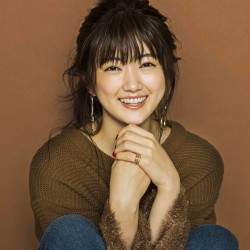 乃木坂46樋口日奈がお試し「1本で簡単おしゃれ顔」リップ