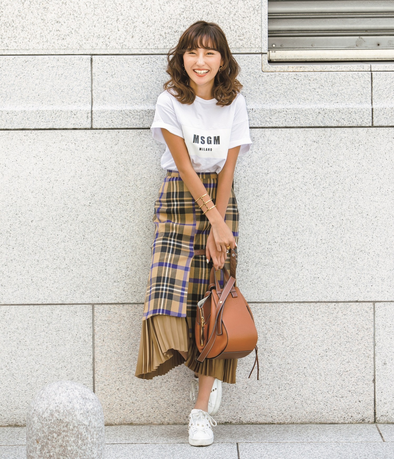 美人読者が着こなす「スタイルがよく見えて、地味にならないTシャツコーデ」11選
