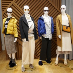 GUの新作アウターは女性らしいこだわりのシルエット