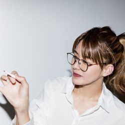 イガリ的 色っぽ眉は“決め色”入りパレットでつくる！