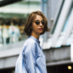 暑くなったり寒くなったりする今、頼れるのは「黒スキニー」だけ！