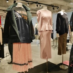 アウターを探すなら！1点足すだけでたちまちおしゃれなこのブランド。