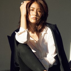 「ユニクロのスキニーデニム」はそのまま寝られるくらいラクって本当？