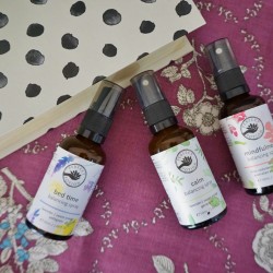 ディフューザーいらず！世界的セラピストがブレンドした香りで＼簡単／アロマセラピー