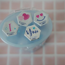 大人気「酵素洗顔パウダー」の限定デザインはメッセージがつくれちゃう！