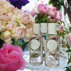 モテのヒミツは、時間がたってもみずみずしい香り♡