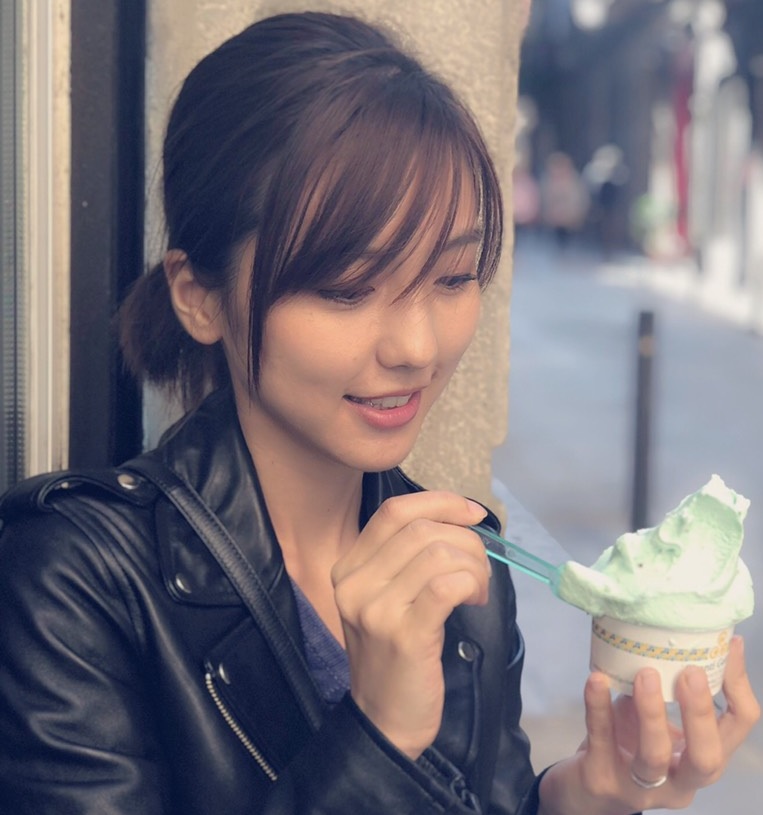 ＼真野恵里菜Webエッセイ／ 「好きなアイスのフレーバー、実は〇〇なんです！」