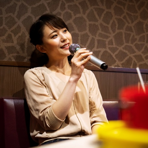 あなたは大丈夫!? カラオケで恋を逃す女子の行動3つ