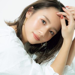 ＼フォロワー30万人超え！／伊原葵ちゃんの「大人っぽいナチュラルメーク」が参考になりすぎる♡