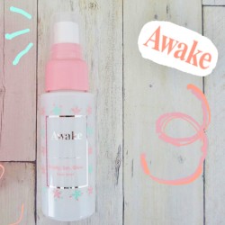 メイクの上からシュッ！「保湿＆テカリ」ケアができるミスト化粧水は超便利♡