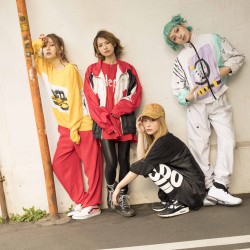 同世代バンド「SCANDAL」が思う“女性の生き方”ここだけの話。