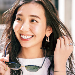 歯の黄ばみ、そのままにしておくの？おうちでできる簡単ホワイトニング７選