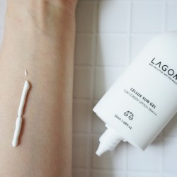 ＼「保湿力」アップも叶う／驚くほどサラサラな「日焼け止め」でこの夏はベタつかない